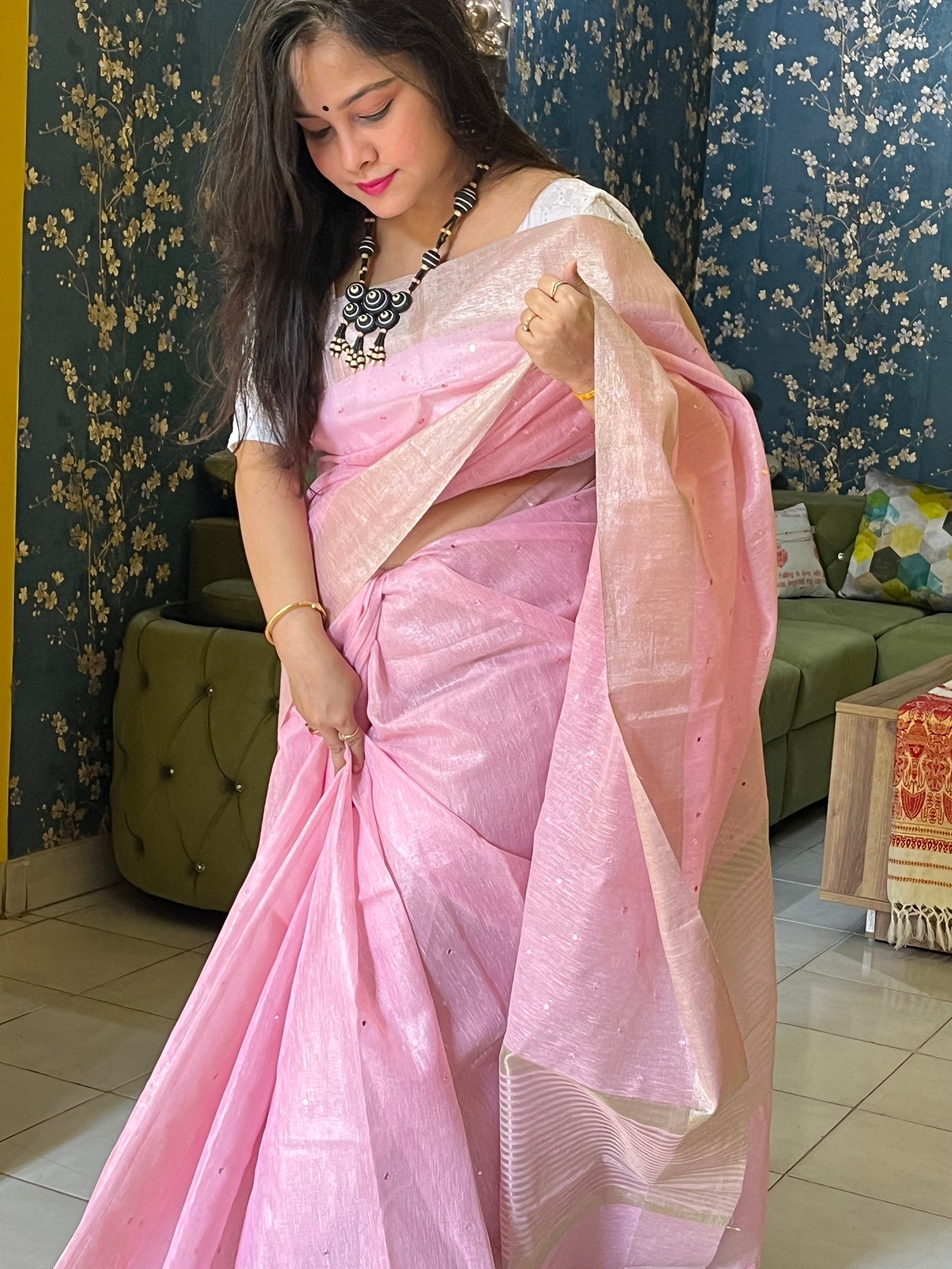 Sarees Under Rs. 2000/-